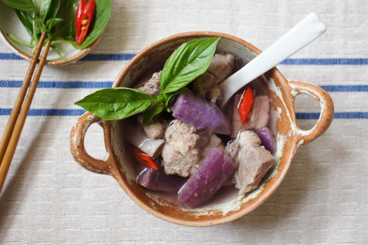 泰式紫薯排骨湯
